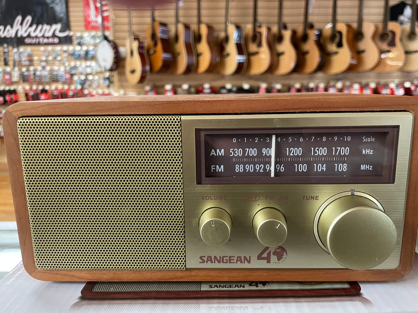 Sangean wr11se FM / AM Analog Radio